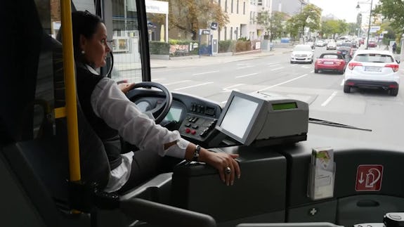 Study & Drive Salzburg – Starte deine Karriere als Buslenker:in bei Postbus!